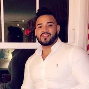 Meet your Posher, Aaron